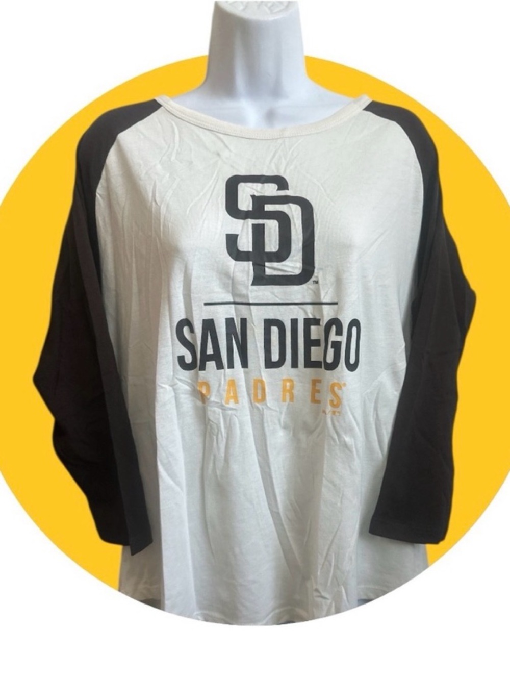 BRAND NEW WITH TAGS - San Diego Padres Women’s 3/4 Shirt Size L